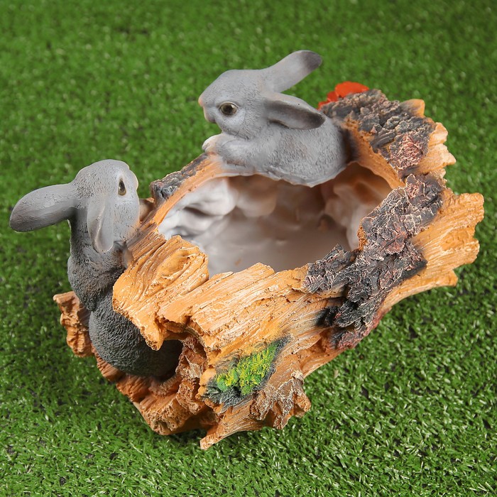Фигурное кашпо "Пень с зайцами" 29х19х17см - фото 1909724760