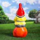 Садовая фигура "Гном и апельсин", разноцветная, 47 см, микс - Фото 4