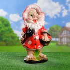 Садовая фигура "Гном-мухомор с лопатой" средний 25х28х52см - Фото 1