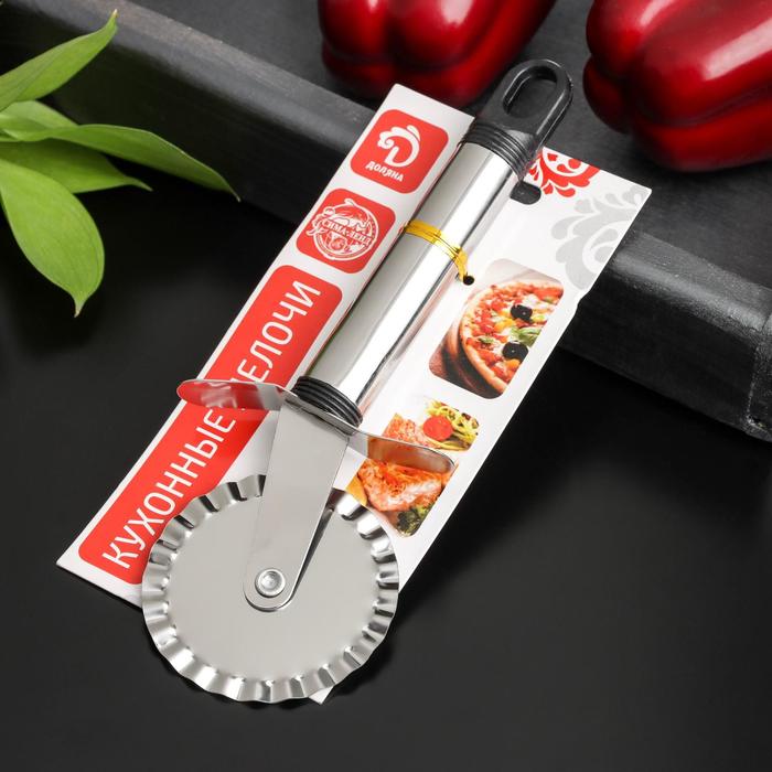Нож для пиццы и теста Доляна «Помощник», 18 см, ребристый, цвет черный - фото 1875813144