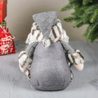 Мягкая игрушка "Дед Мороз в шубке - длинные ножки" сидит 44,5 см серый - Фото 3