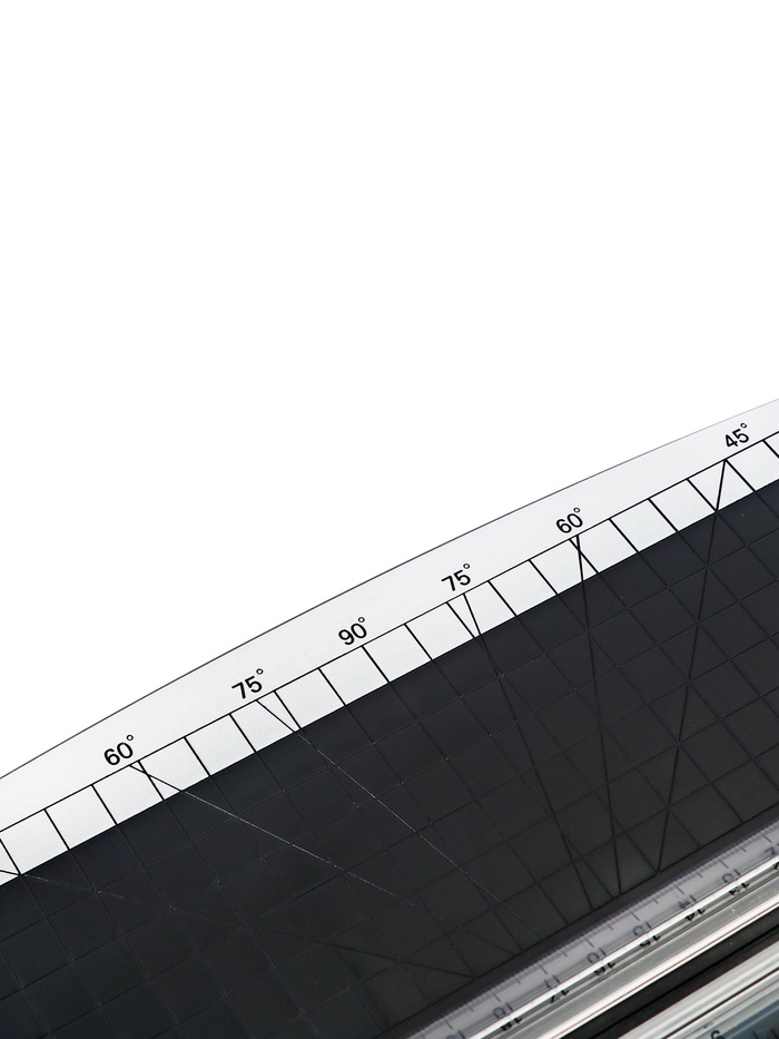 Резак для бумаги роликовый А4, до 3 листов, безопасное лезвие, длина реза 300 мм, корпус черный - фото 51831482