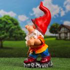 Садовая фигура "Гном с ведром" 19х18х40см - Фото 5