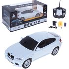 Машина радиоуправляемая BMW X6 М, с аккумулятором, 1:18, световые эффекты, цвета МИКС - Фото 1