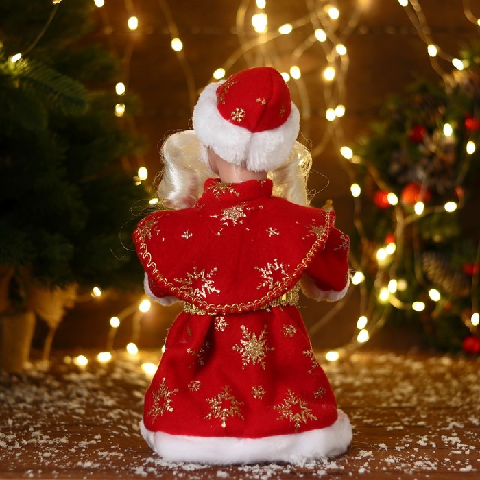 Дед Мороз "В красной шубе и шапке с жемчужинкой" 29 см, двигается - фото 1908252989
