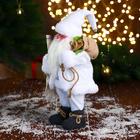 Дед Мороз "В белом полушубке с мешком" двигается, 29 см - фото 3790116