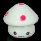 Ночник "Белый грибочек", 6х6х4 см, пластик, батарейки в комплекте - Фото 1