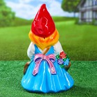 Садовая фигура "Девочка гномик с цветами", разноцветная, 30 см - Фото 3
