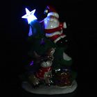 Сувенир керамика "Дед Мороз на елке с звездой" световой, 22,4х16,5х11,4 см - Фото 6