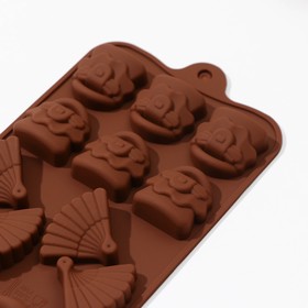 Форма для кондитерских украшений Доляна «Дамский набор», силикон, 21×11×1.5 см, 14 ячеек, коричневая