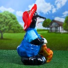 Садовая фигура "Крот с клубникой" 23х25х46см - Фото 4