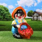 Садовая фигура "Крот с клубникой" 23х25х46см - Фото 5