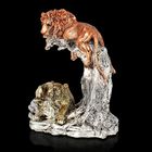Сувенир полистоун "Лев с львицей" бронза-серебро, 22х14,7х23,2 см - Фото 3