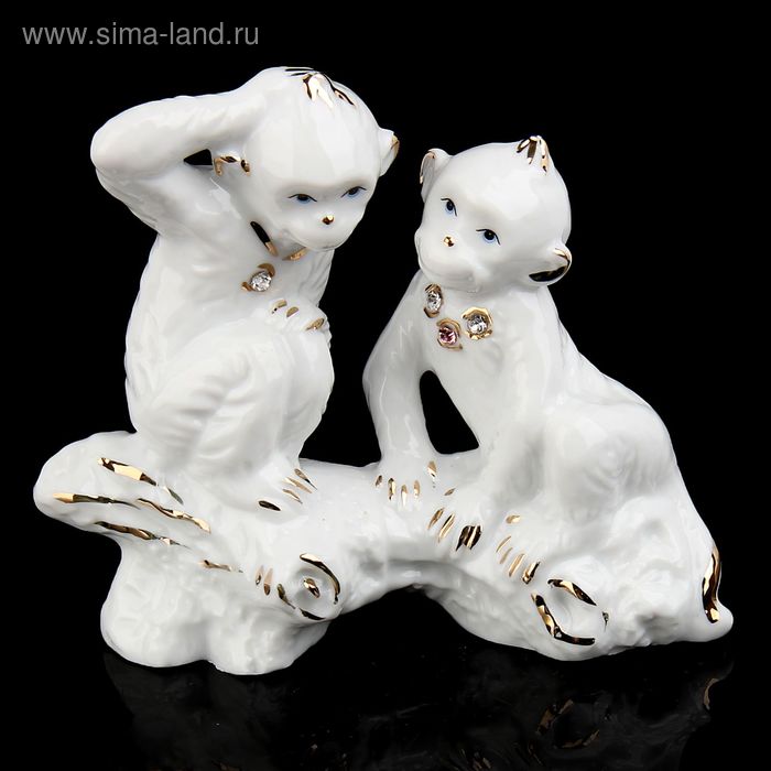 Сувенир керамика "Две обезьянки на ветке" со стразами, белый, 9,8х11,7х4 см - Фото 1
