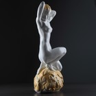 Фигура "Дева на камне" белое/золото 24х24х56см - Фото 3