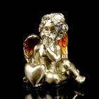 Сувенир полистоун "Ангелочек с сердцем" под бронзу с золотыми крыльями МИКС 7х5 см - Фото 1