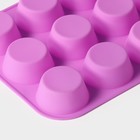 Форма для выпечки Доляна «Круг», силикон, 29×22×3 см, 12 ячеек, d=6.5 см, розовая - Фото 2