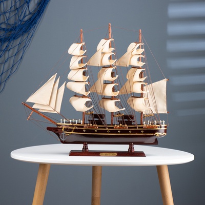 Сувенирная модель корабля «Трёхмачтовый», паруса бежевые, 49×42×8 см