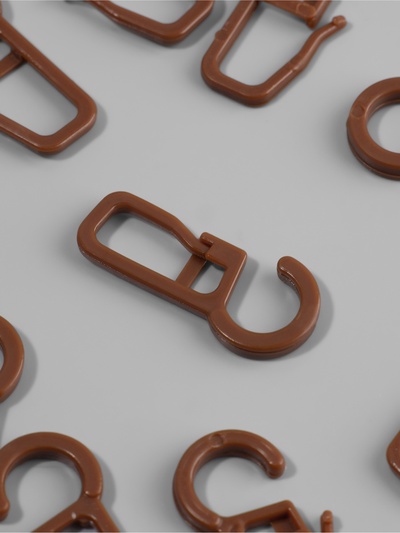 Крючок для штор на кольцо, 30×13 мм, коричневый