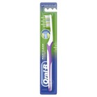Зубная щетка Oral-B 3-Effect  Maxi Clean/Vision 40 средней жесткости - фото 318622495