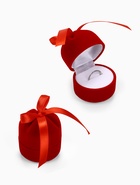 Футляр бархатный под кольцо/серьги «Подарочек», 5×5×6, цвет красный, вставка белая - Фото 1