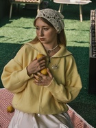 Брошь «Корона», белая в золоте - Фото 5