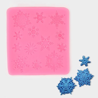 Силиконовый молд «Снежинки», 8,6×8,6 см, цвет розовый
